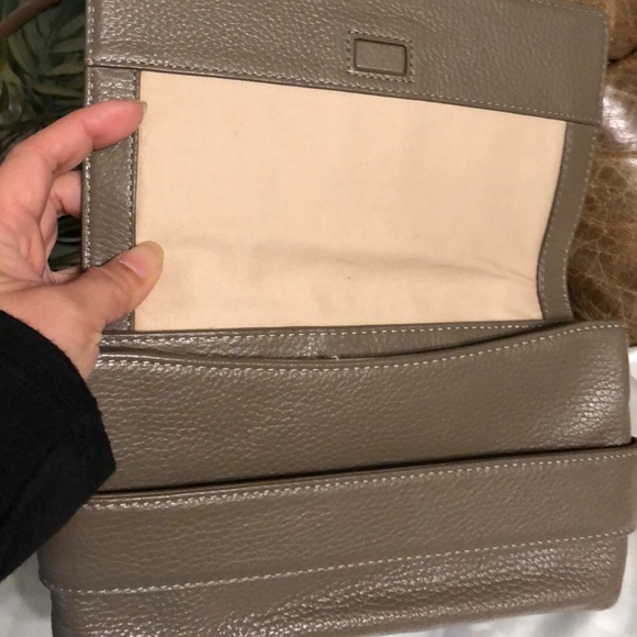 Banana Republic suede/leather shoulder bag - Picture 3 of 6